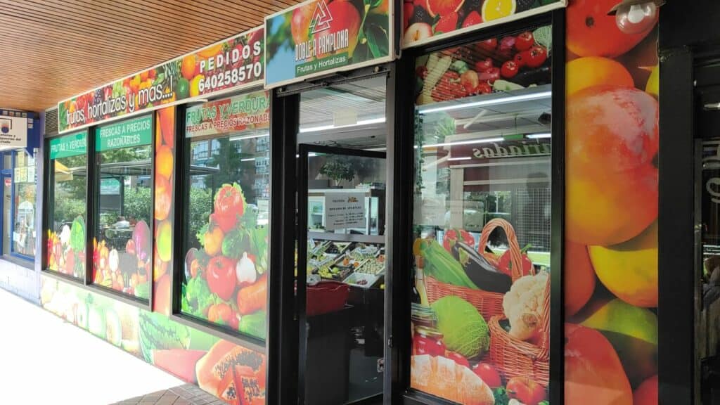 fruteria-doble-a-pamplon_mercado-santa-eugenia (4)